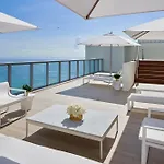 W South Beach